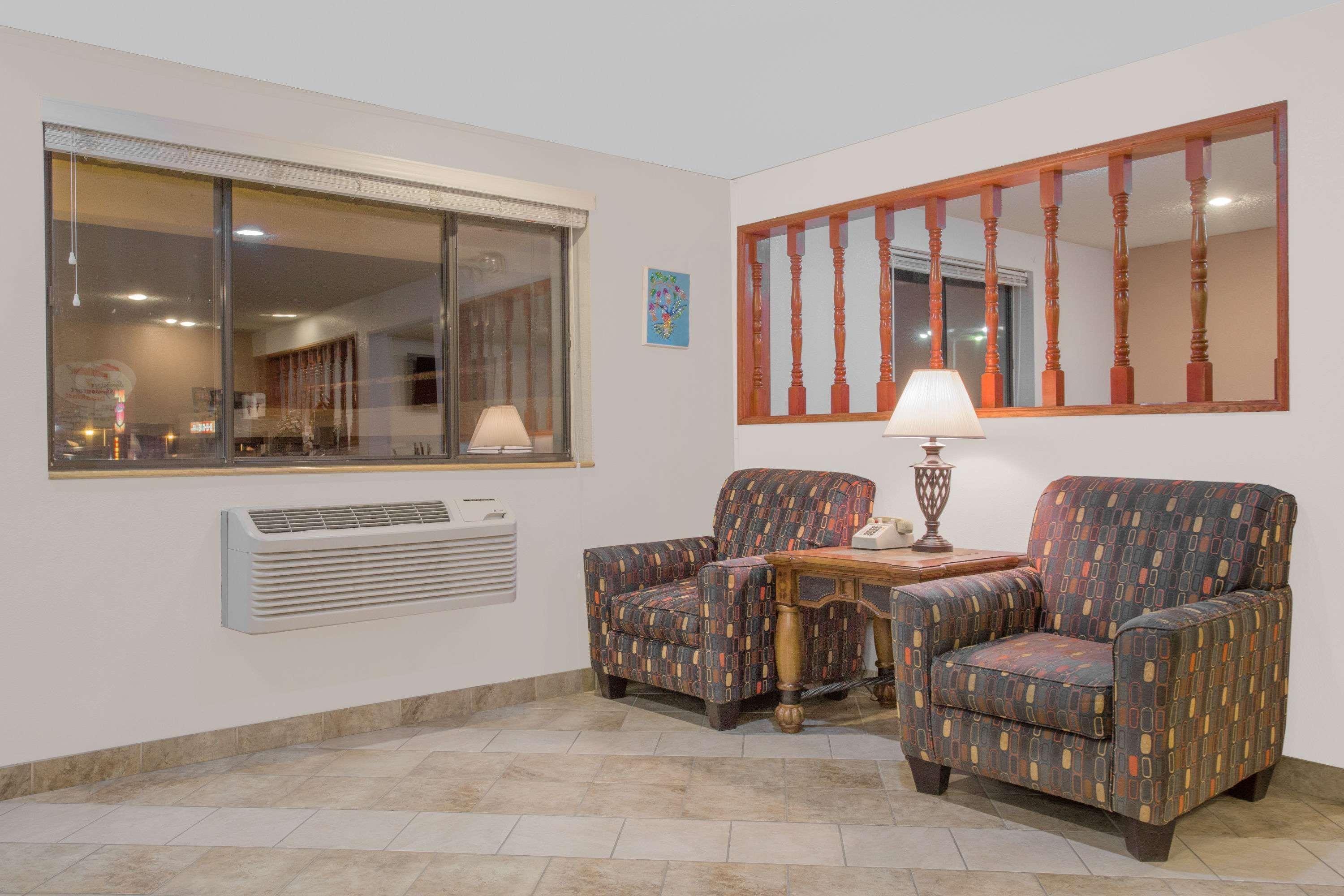 Super 8 By Wyndham Winnemucca Nv Exterior photo