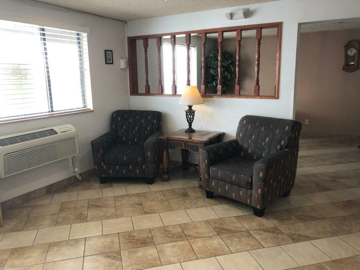 Super 8 By Wyndham Winnemucca Nv Exterior photo